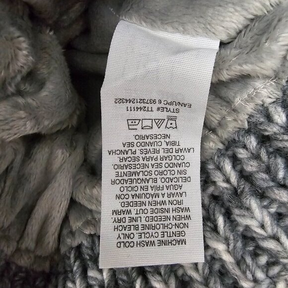 Time and Tru Space Dye New Pom Winter Grey Combo Beanie Hat - Picture 6 of 6